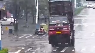 BIG TRUCKS DAMAGE