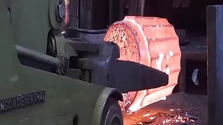 The whole process of forging and machining giant ship's shaft