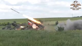 Pro-Russian militants fire rocket launchers at Ukrainian positions