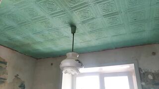 натяжной потолок на кухне