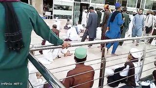 Eating faizan madina itaqaf