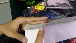 Seperti inilah kertas putih