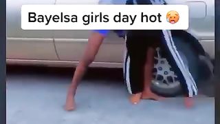 See Niger girl