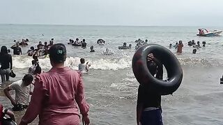 LIBURAN KE PANTAI