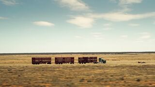 F1 Car vs Outback _ Daniel Ricciardo's Great Aussie Road Trip