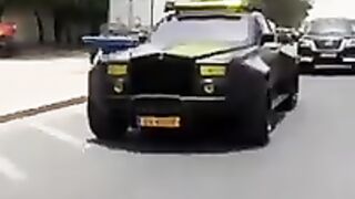 Luxury car's school
