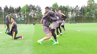 LES MOMENTS LES PLUS DRÔLES À L'ENTRAINEMENT ● Neymar, C Ronaldo, Marcelo, Aubameyang