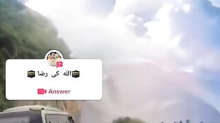 SCARY MOMENT WHEN PEOPLE SAW  DISPLAY IN CLOUD IN PAKISTAN