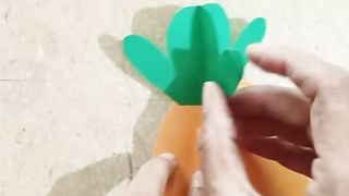 Paper carrot card