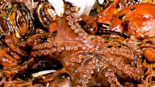 RUS SUB) Seafood Combination FLEX Amazing Octopus Jjajang Noodle Ramen Mukbang ASMR Ssoyoung