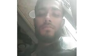 Har masoom larky hi kahani hahah