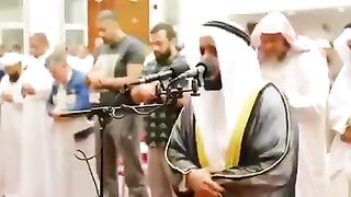Weeping of imam