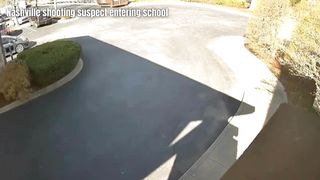 US SCHOOL SHOOTING Here the killer storms into the Building