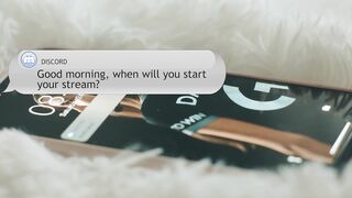 ONE DAY IN THE LIFE OF A STREAMER