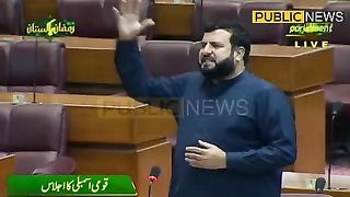 الیکشن کمیشن کو منشی کہہ دیا #publicnews #breakingnews