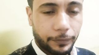 الموضوع كبير