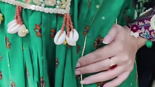 Comment to buy this beautiful dress