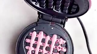 Mini waffle maker