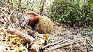 Bushman Build Strange Underground House