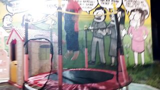 play trampoline kids