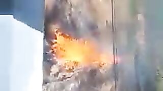 BURNING DEAD BODIES OF CORONA IN INDIA.