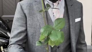 Aceita uma rosa vermelha