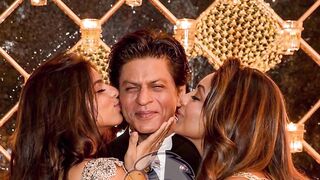 Gauri की Family Photos में दिखा Khan का Power