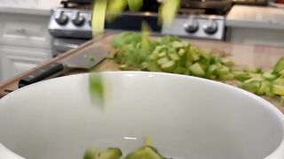 chunky Guacamole Salad