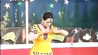 Nargis best mujra