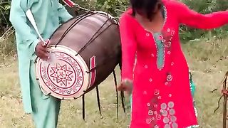 Desi Dhol Dharees Dance