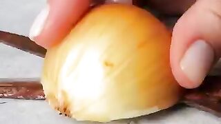 Onion cleaner