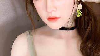 WAX FIGURE GIRL 2