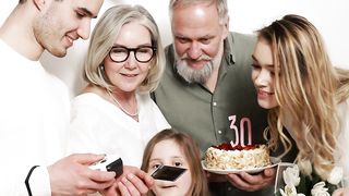 HAPPY FAMILY