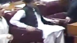IMRAN Khan Ki 5. Khass Khasoseyaat