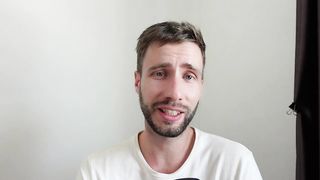 GPT-4 Révolutionne YouTube: Mon Bot Crée des Vidéos Automatiquement!