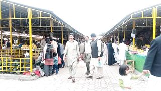 Pakistani fruit ???????? market off Islamabad