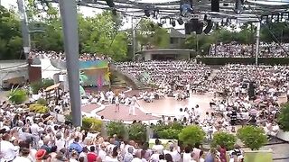 Put me up put me down live song