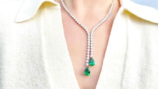 very stunning & eye catching Emerald & Diamond jewelry sets wedding aniversery gifts sets for Brides