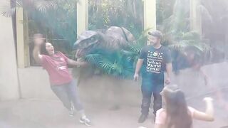 Watch Them Scream! Dinosaur Edition