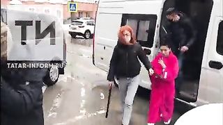 АРЕСТ НА БЛОГЕРКАТА ПАРВИНА АБУЗАРОВА В КАЗАН