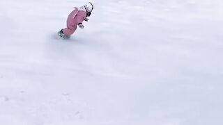 Little girl is a snowboarding prodigy! ????????