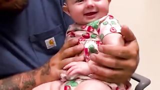 Baby Ozzy hears her parents' voices for the first time! ????❤️