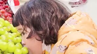 This little girl is hilarious! ????
