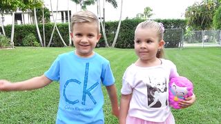 Roma and Diana play Outdoor Games for Kids