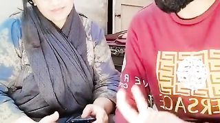 Wife and Husband ???????? Kiya Bol deya