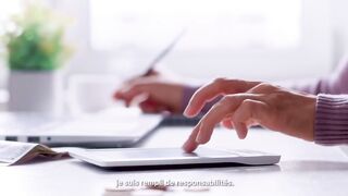 JE DEVIENS LE JOUET D’UN ENFANT PENDANT 24H ! (elle m’a fait faire que des bêtises mdrrr)