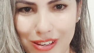 O nome dela é Jenifer ❤️