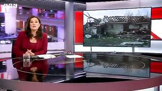 Emergency declared in US after 'devastating' tornado
