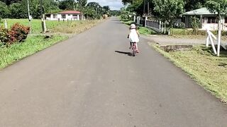 children cycling