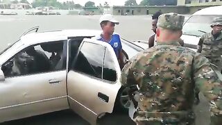 AIK CAR KAY PASSENGER.